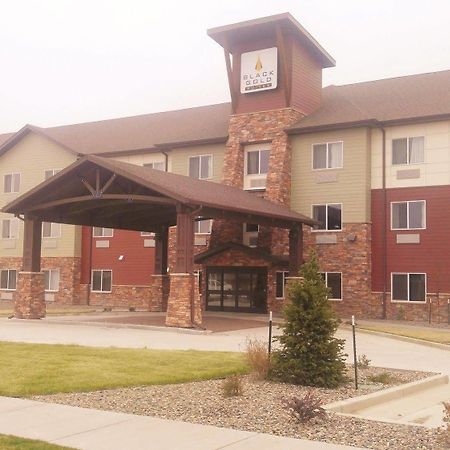 Inn At Hunters Run Watford City 외부 사진