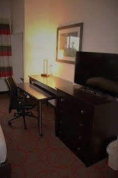 Inn At Hunters Run Watford City 외부 사진