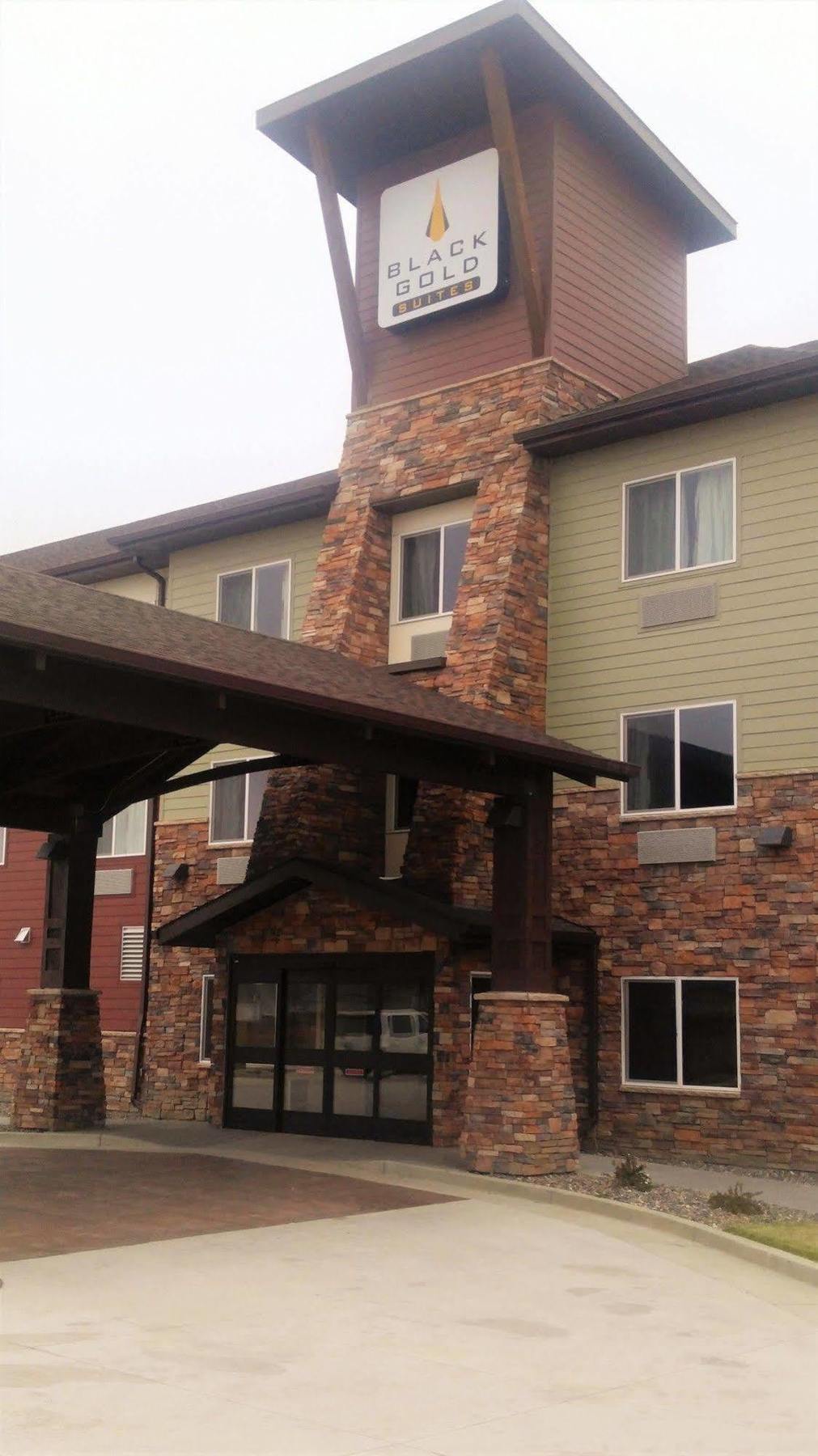 Inn At Hunters Run Watford City 외부 사진